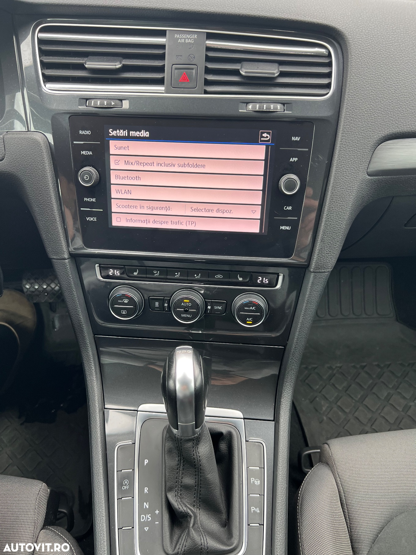 Volkswagen Golf 1.6 TDI DSG Comfortline - 9
