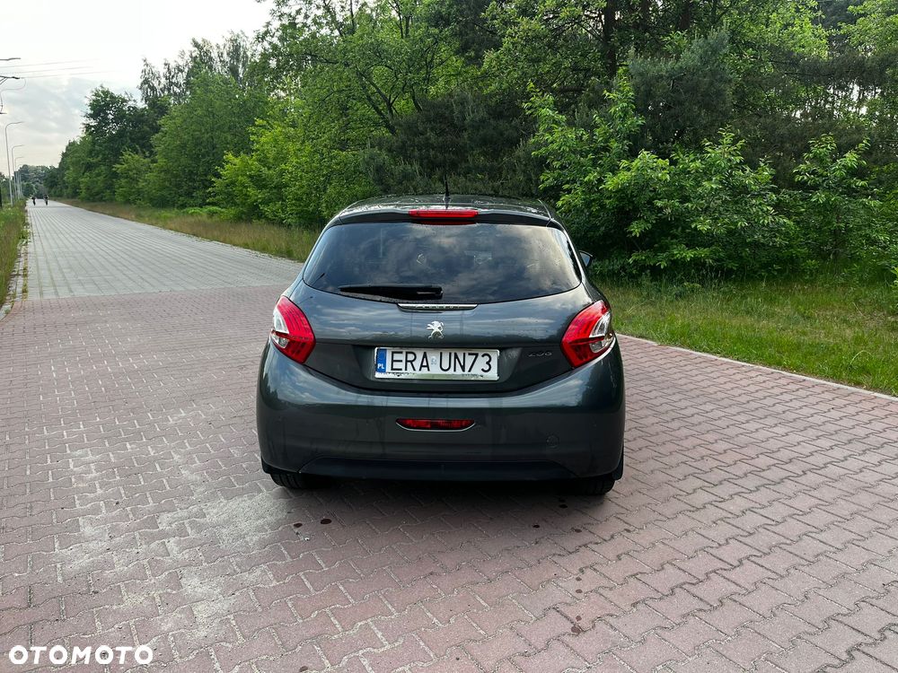 Peugeot 208 1.2 PureTech Active - 5