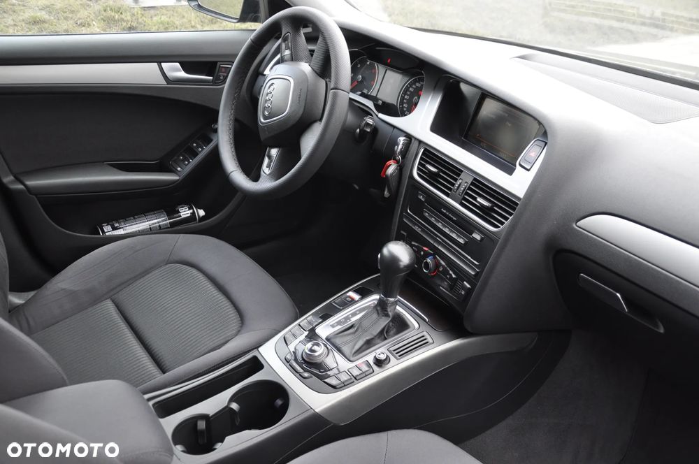 Audi A4 Avant - 13