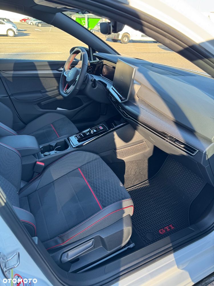 Volkswagen Golf VIII 2.0 TSI GTI Clubsport DSG - 12