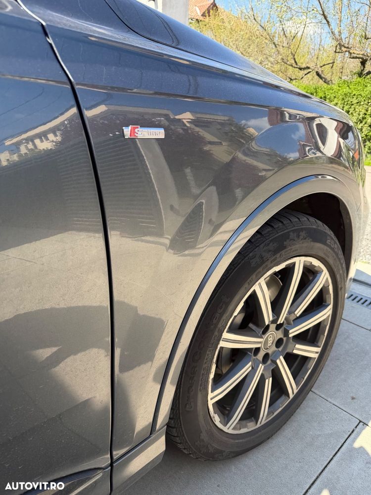 Audi Q7 55 TFSI quattro Tiptronic MHEV S Line - 6