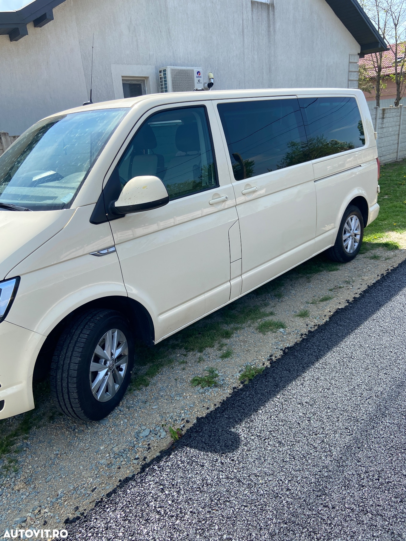 Volkswagen Caravelle T6.1 2.0 TDI 110 kW LR Comfortline 4M - 13