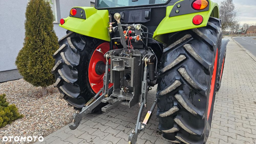 Claas Axos 320 CX - 9