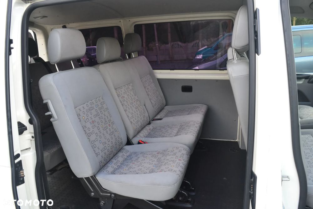 Volkswagen Transporter - 26