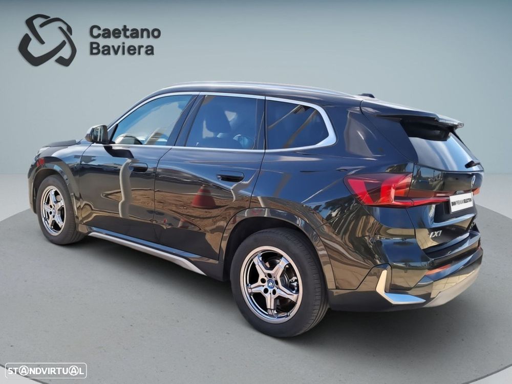 BMW iX1 eDrive20 xLine - 6