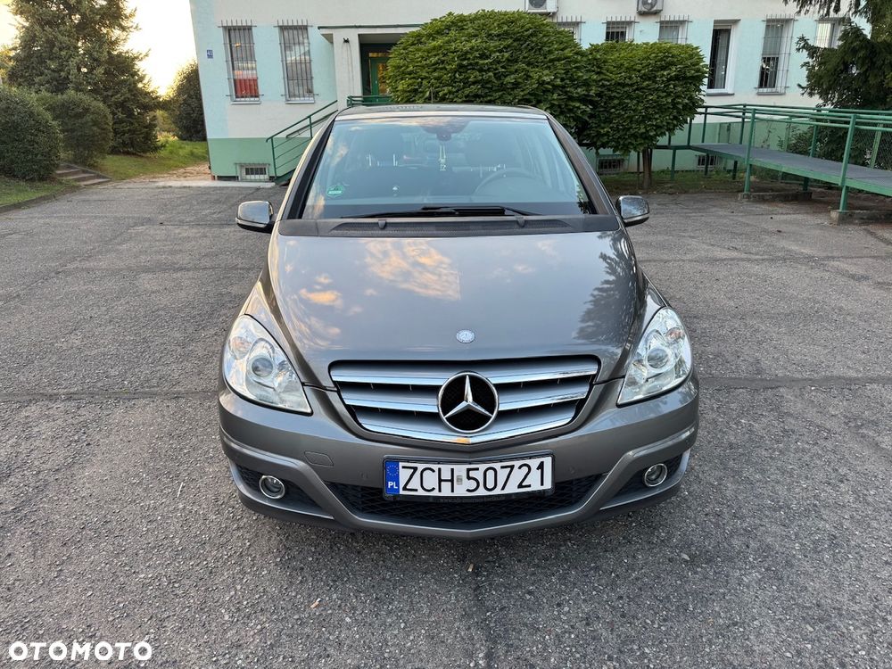 Mercedes-Benz Klasa B 180 - 1