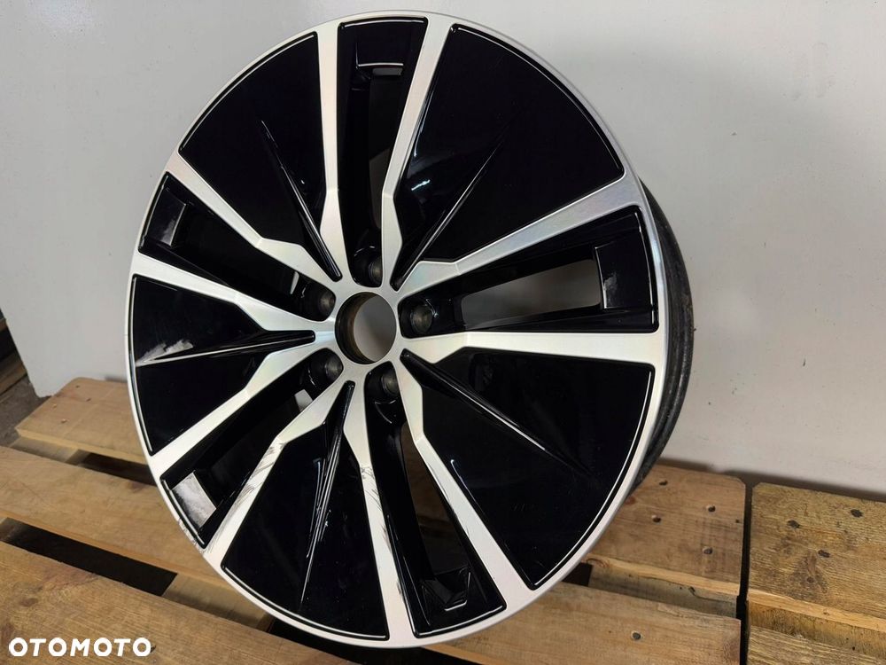 FELGA ALUMINIOWA VOLVO XC90 XC-90 II 2 XC60 19" 8.0 31680216 CALA LADNA - 2