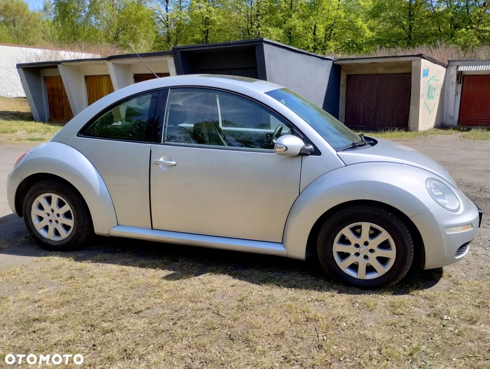 Volkswagen New Beetle 1.6 - 4