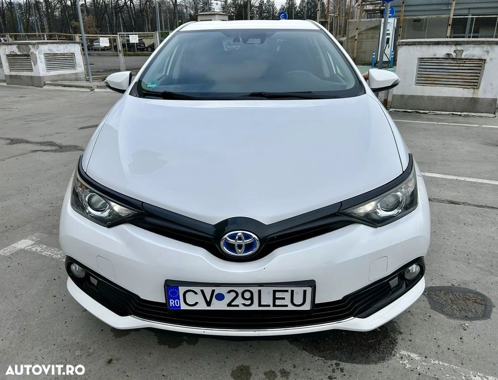 Toyota Auris - 1