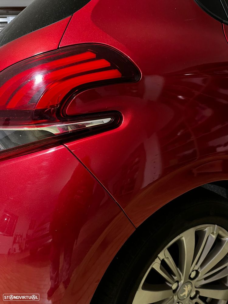 Peugeot 208 1.2 PureTech Style - 5