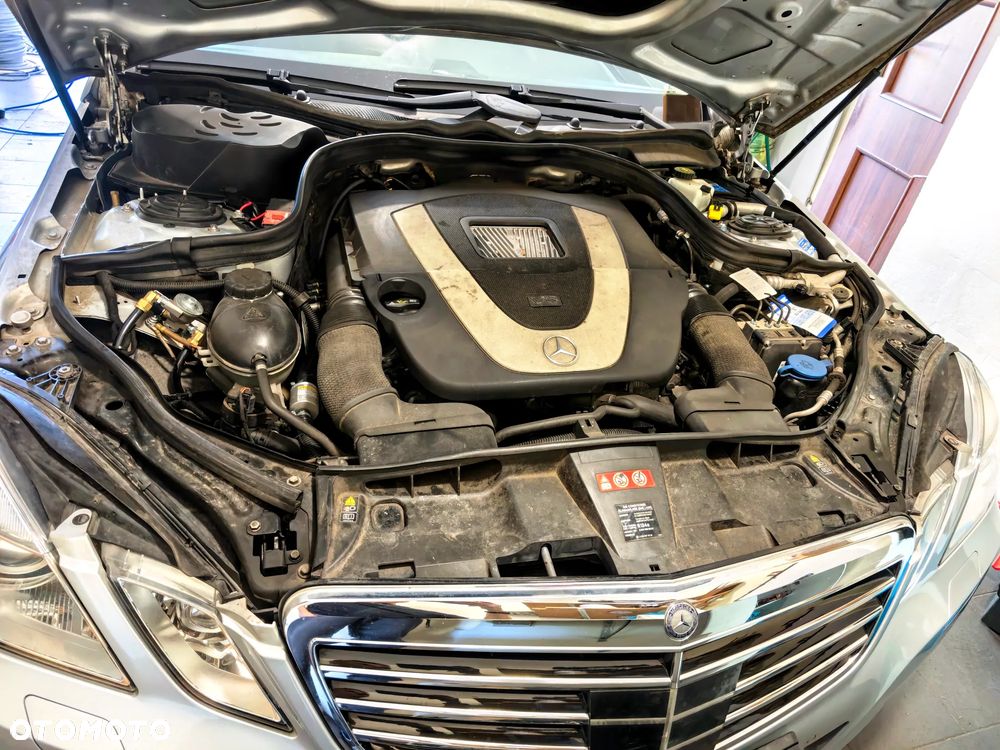 Mercedes-Benz Klasa E 350 4-Matic Avantgarde - 25