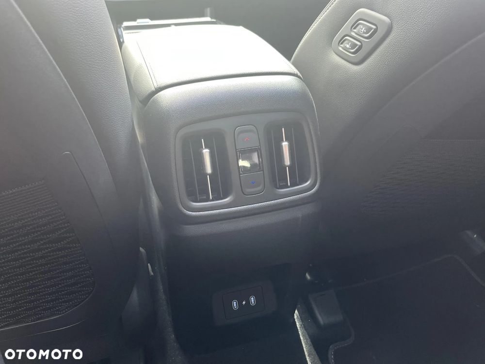 Hyundai Tucson 1.6 T-GDi HEV Platinum 2WD - 17