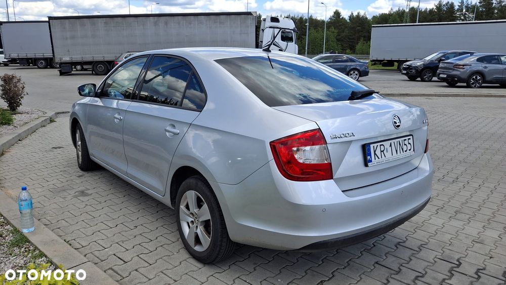Skoda RAPID 1.2 TSI Ambition - 19