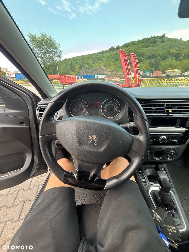 Peugeot 301 1.6 HDi Allure - 5