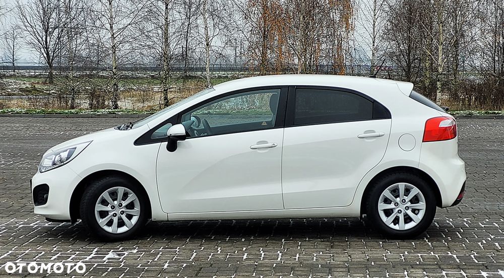 Kia Rio 1.2 Business Line - 6