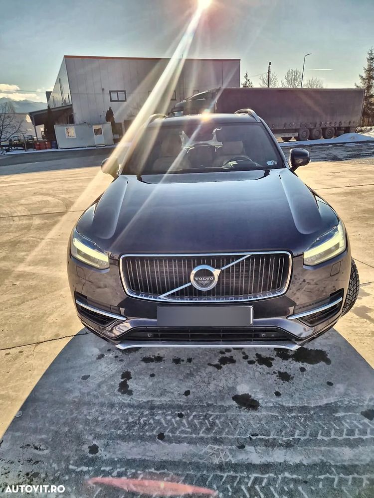 Volvo XC 90 - 2