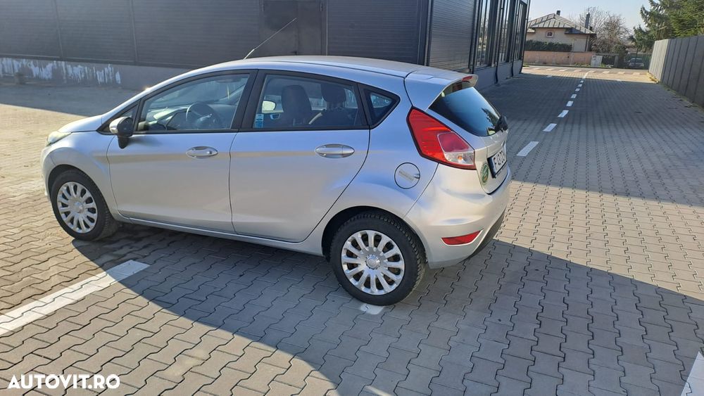 Ford Fiesta - 11
