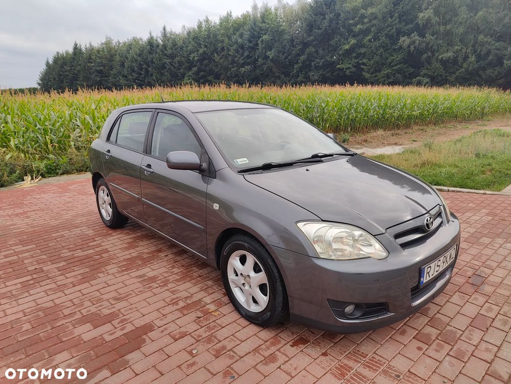 Toyota Corolla 1.6 VVT-i Sol - 3