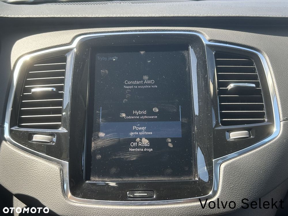 Volvo XC 90 - 23
