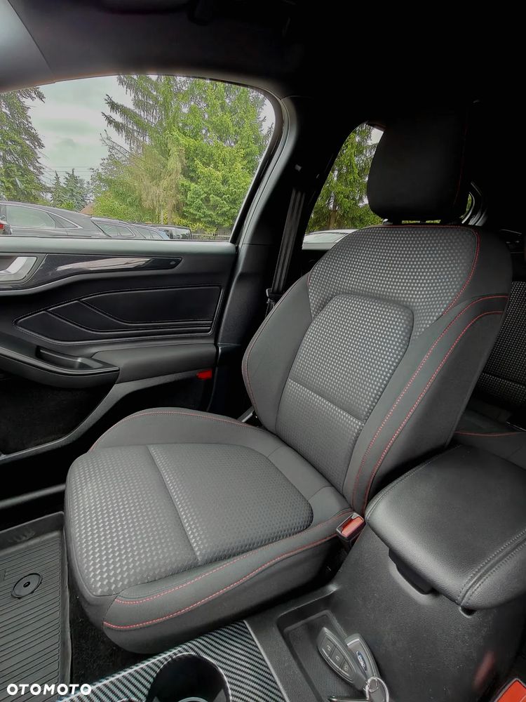 Ford Focus - 17