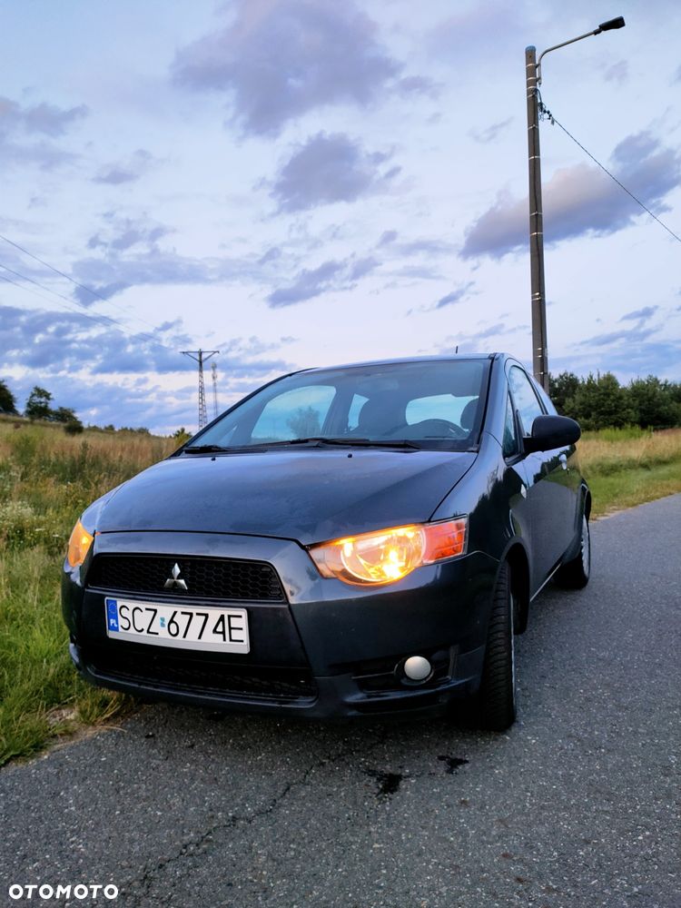 Mitsubishi Colt - 1