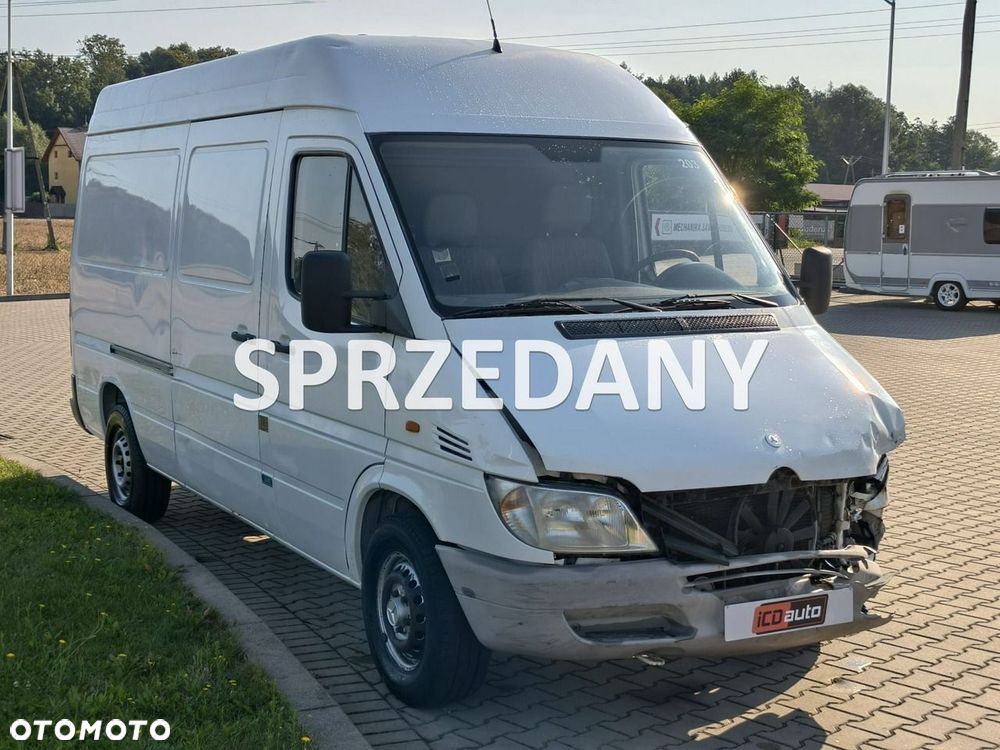Mercedes-Benz Sprinter - 1