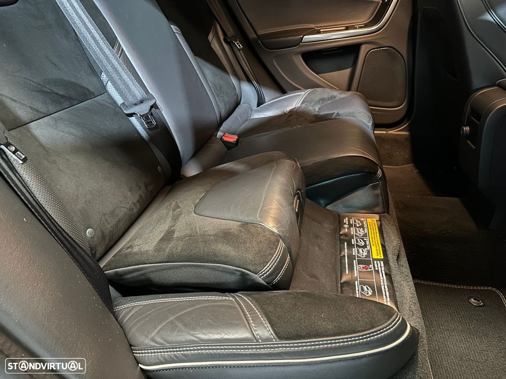 Volvo V60 2.0 D3 R-Design - 20