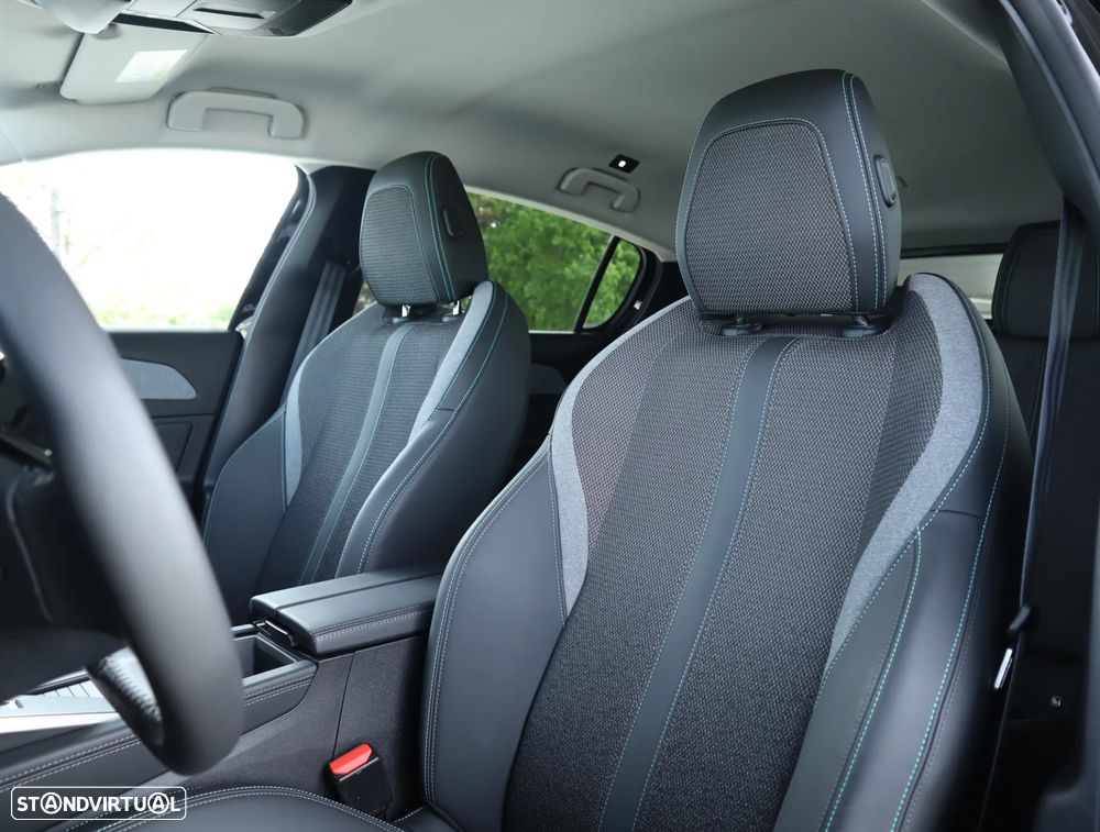 Peugeot e-308 156 Allure - 28