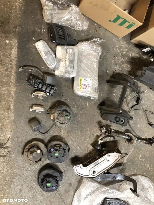 Halogen z mocowaniem Nissan navara d40 - 3