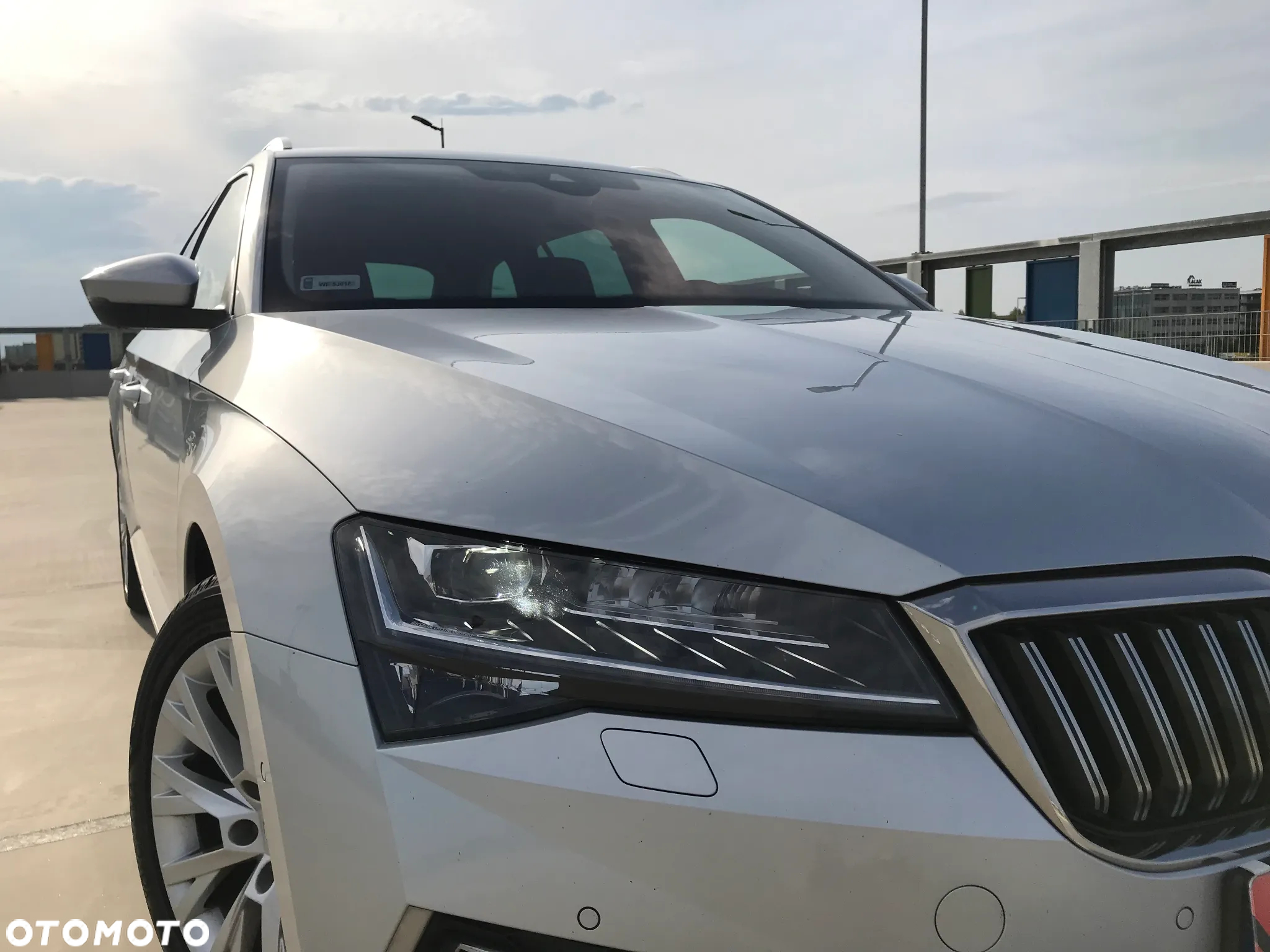 Skoda Superb 2.0 TDI SCR L&K DSG - 10