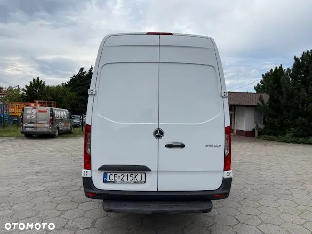 Mercedes-Benz SPRINTER - 7