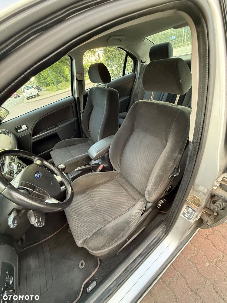 Ford Mondeo - 12