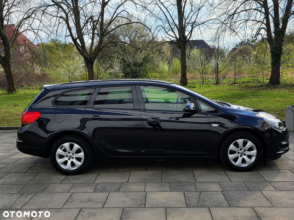Opel Astra 1.6 Exklusiv - 8