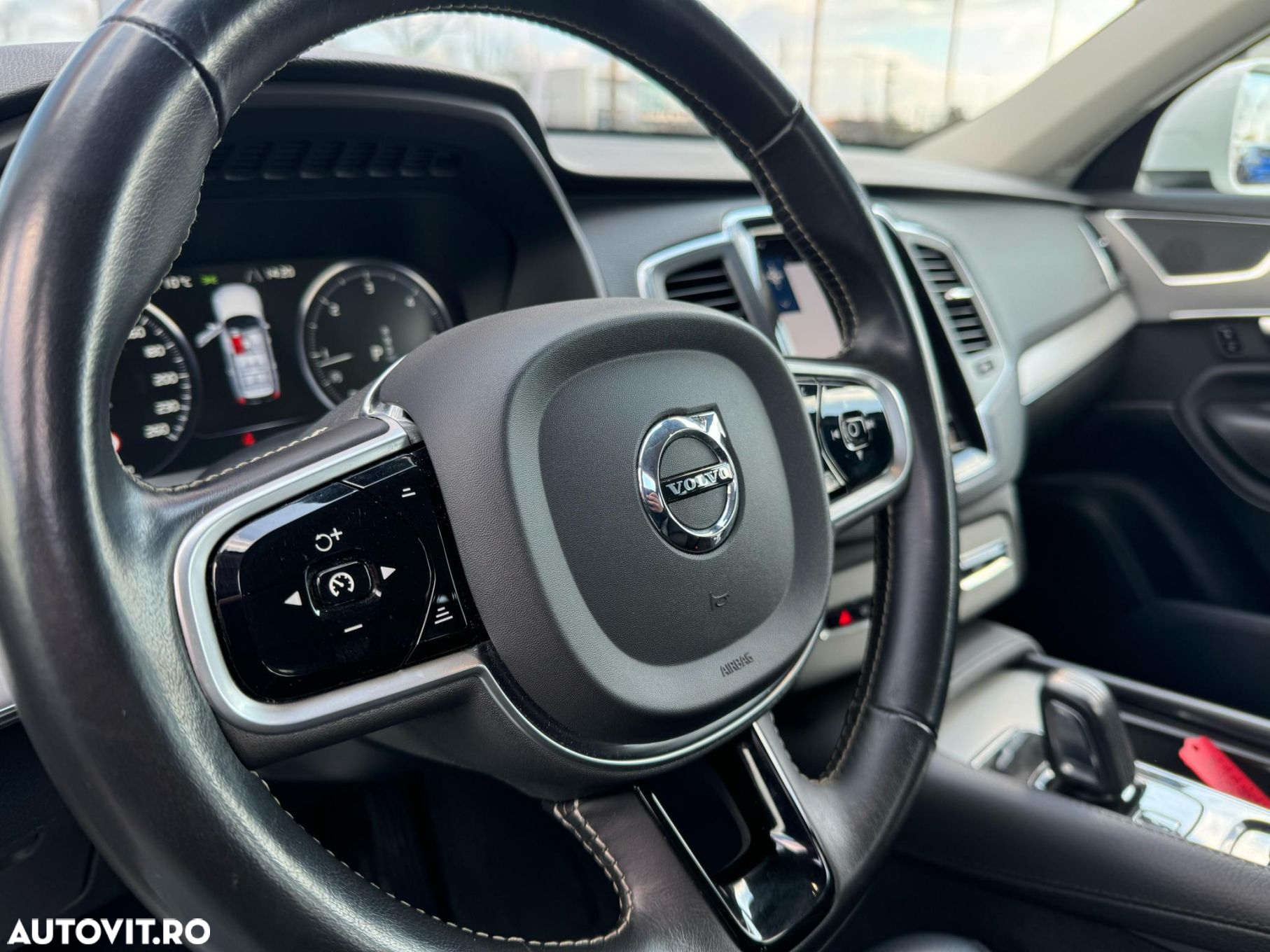 Volvo XC 90 B5 D AWD Geartronic Momentum Pro - 19