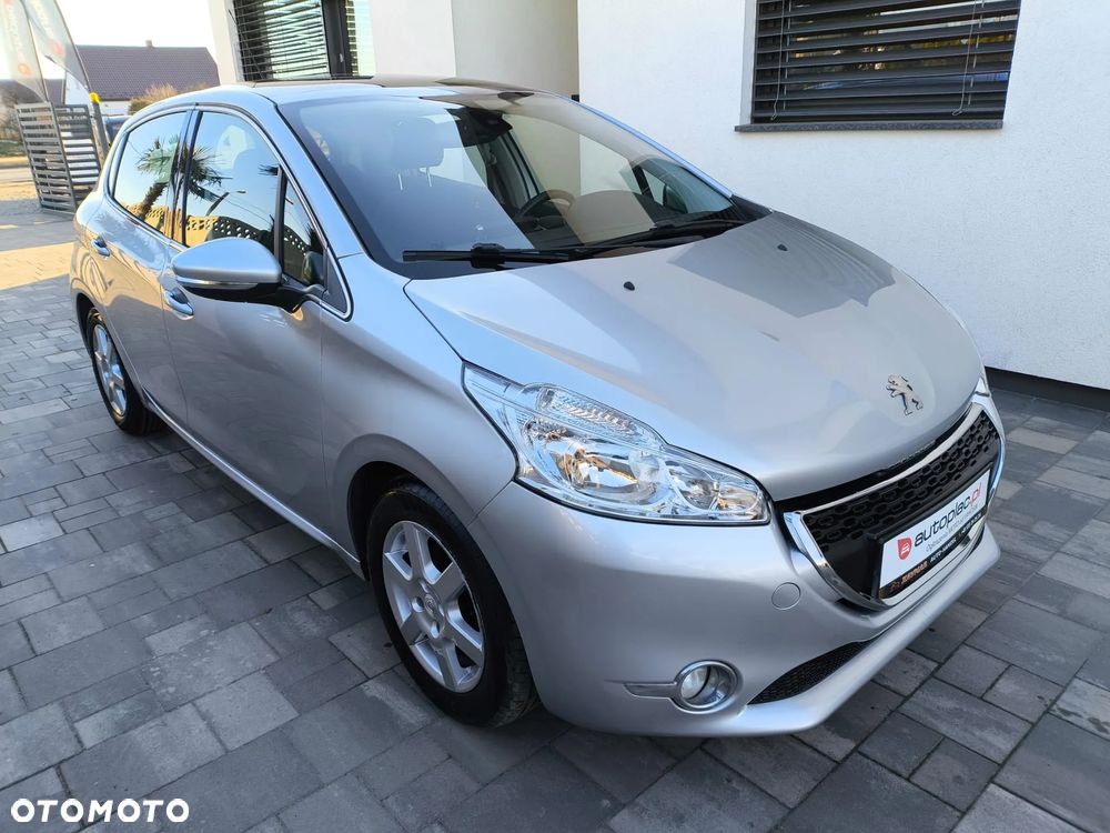 Peugeot 208 e-HDi FAP 92 EGS6 Stop&Start Allure - 2