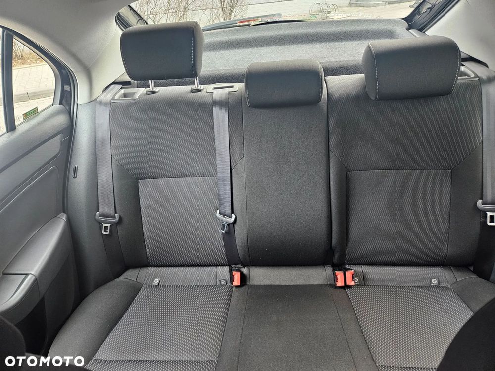 Skoda RAPID 1.2 TSI Ambition - 7