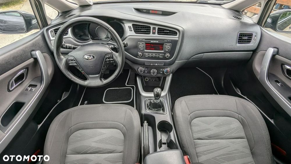Kia Ceed 1.4 CVVT Attract - 21
