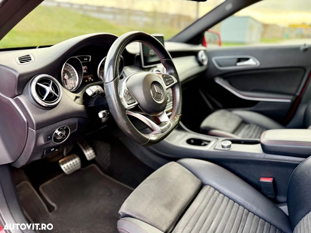 Mercedes-Benz GLA 200 7G-DCT AMG Line - 16