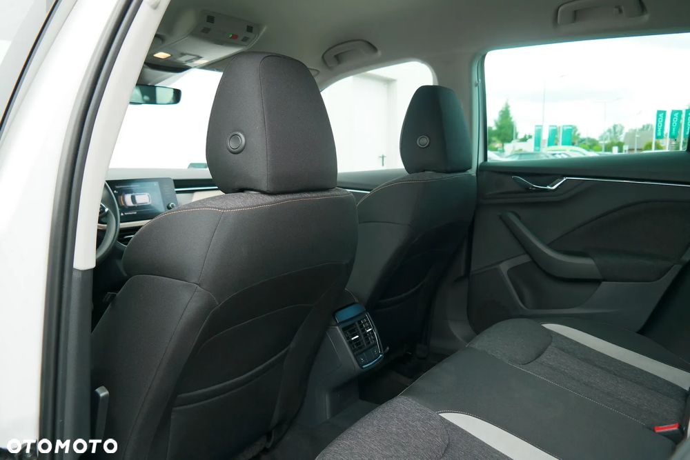 Skoda Kamiq 1.0 TSI Style - 9