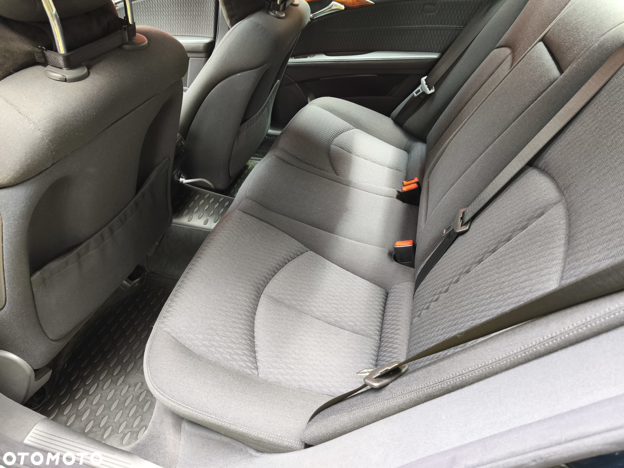 Mercedes-Benz Klasa E 320 Elegance - 22