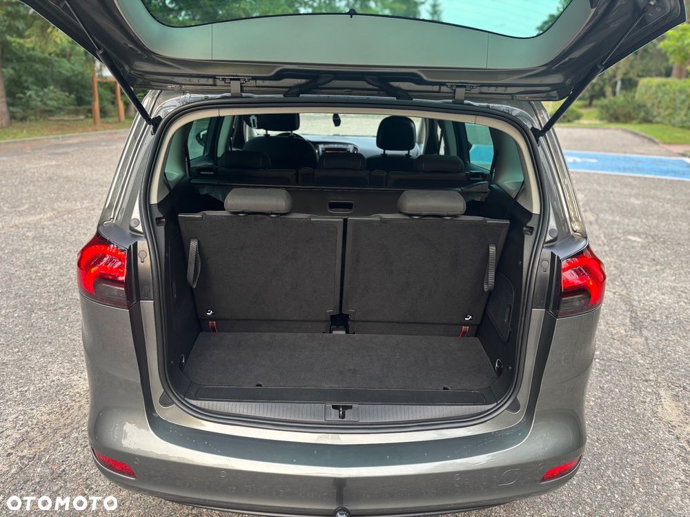 Opel Zafira - 22