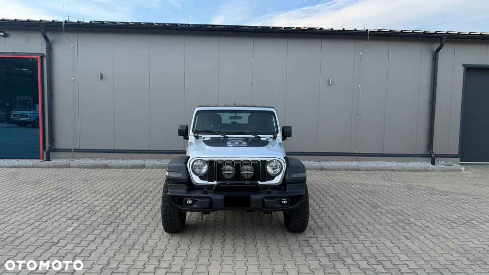 Jeep Wrangler - 5