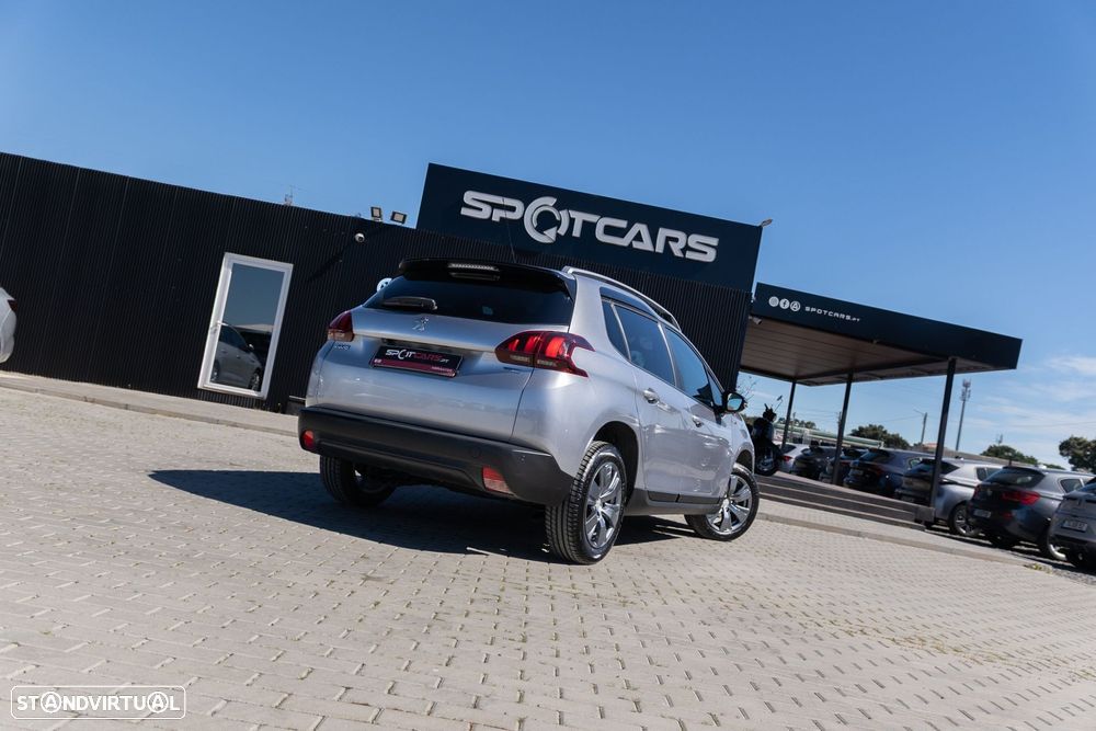 Peugeot 2008 1.2 PureTech Style - 7