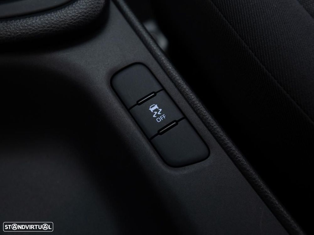 Toyota Yaris 1.0 VVT-i Comfort — fotografia 15