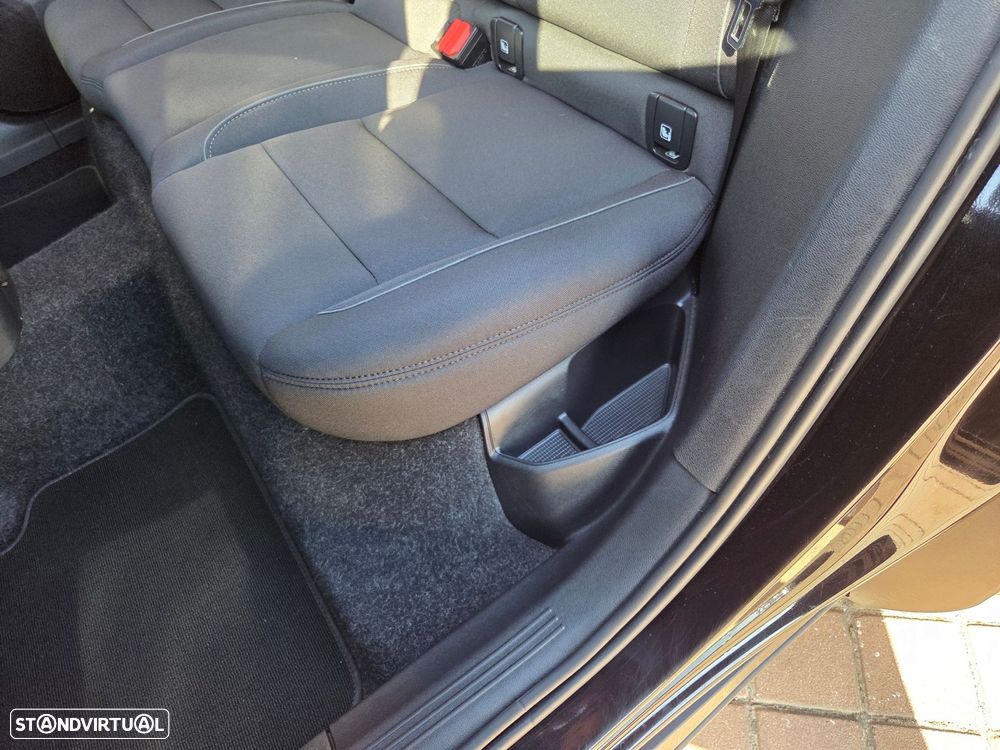 Volvo EX40 - 43