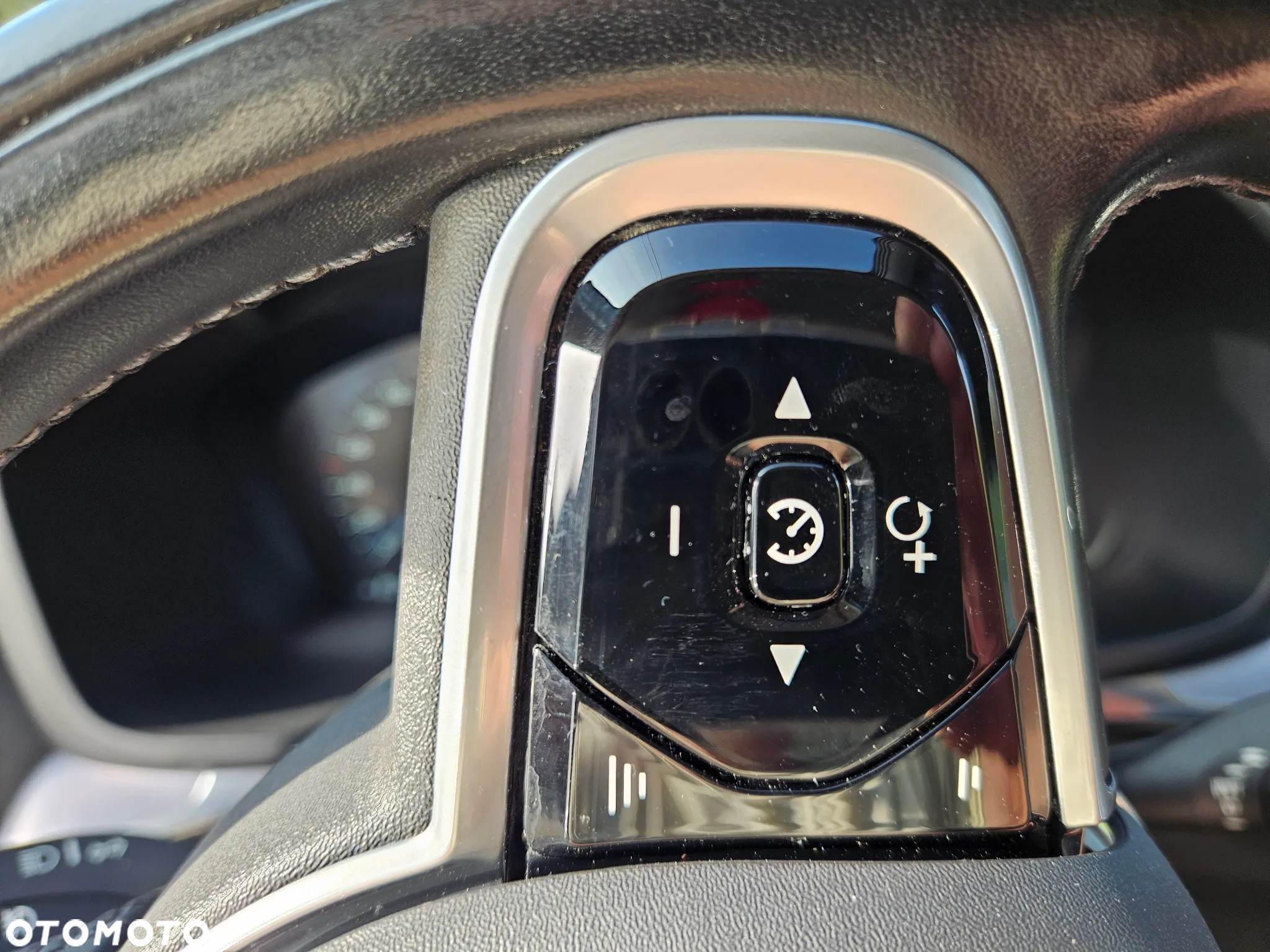 Volvo V60 D4 Momentum Pro - 19