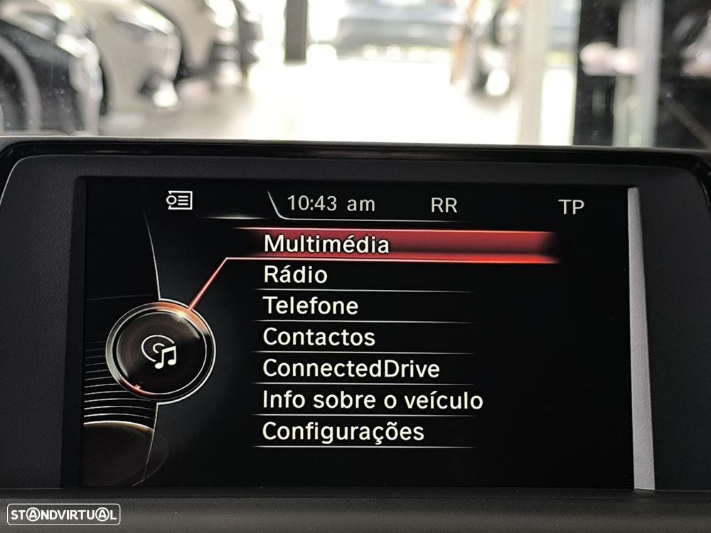 BMW 116 d Pack M - 17