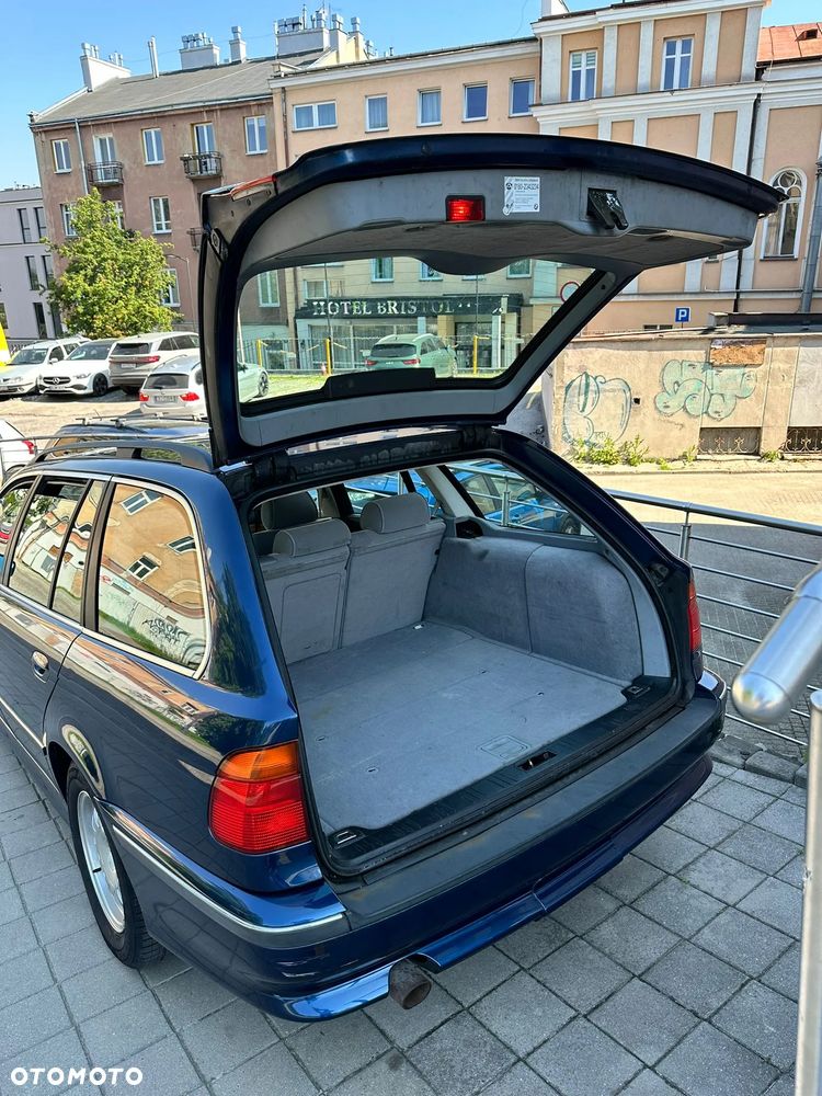 BMW Seria 5 - 16