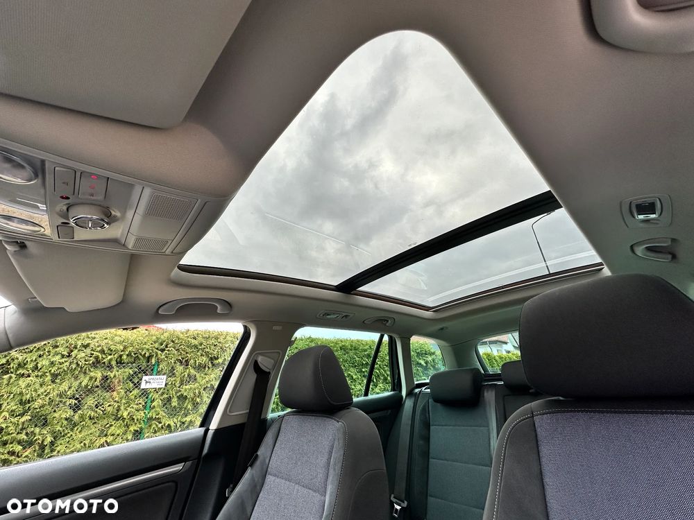 Volkswagen Golf 1.4 TSI MATCH - 30