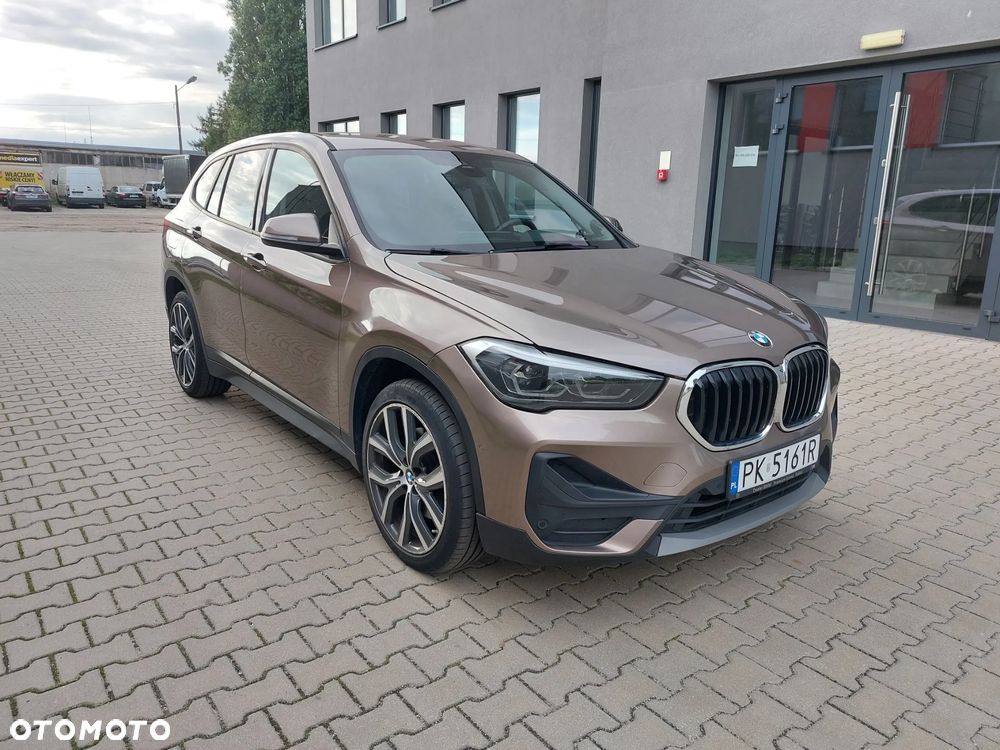 BMW X1 xDrive20i GPF Sport Line sport - 3